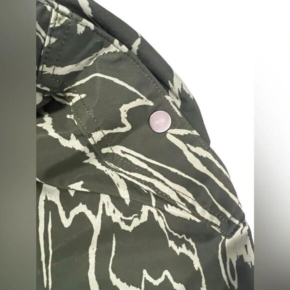 ATHLETA Vienna Cargo Skort in Olive
and Eucalyptus Green 4 Skirt shorts - Picture 7 of 11